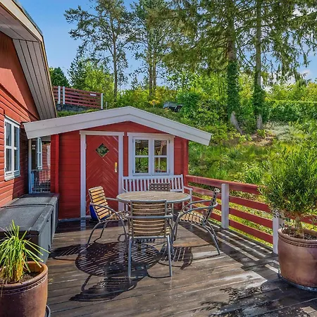 Scenic Forest Retreat Close To Town Centre, Beaches And Golf Course Prázdninový dům *